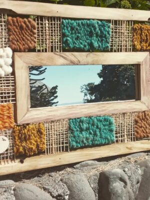 Espejo hecho con marco de madera reciclada nativa 💯